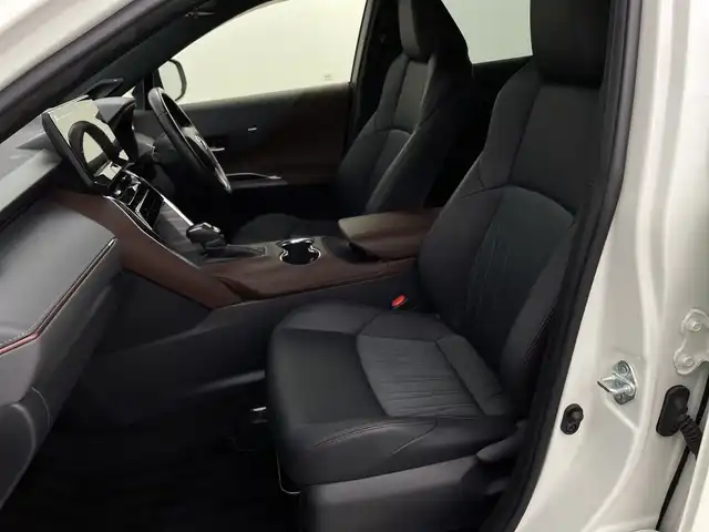 トヨタ ハリアー Z 新潟県 2020(令2)年 2.3万km ホワイトパールクリスタルシャイン ワンオーナー/4WD/衝突被害軽減ブレーキ/レーンキープアシスト/ブラインドスポットモニター/デジタルインナーミラー/純正ナビ/　（フルセグTV/BT/AUX/USB/AM/FM）/JBLプレミアムサウンドシステム/全周囲カメラ/パワーバックドア/レーダークルーズコントロール/LEDヘッドライト/ハーフレザーシート/パワーシート/純正19インチアルミホイール/ステアリングスイッチ/USBポート/スマートキー/ETC2.0
