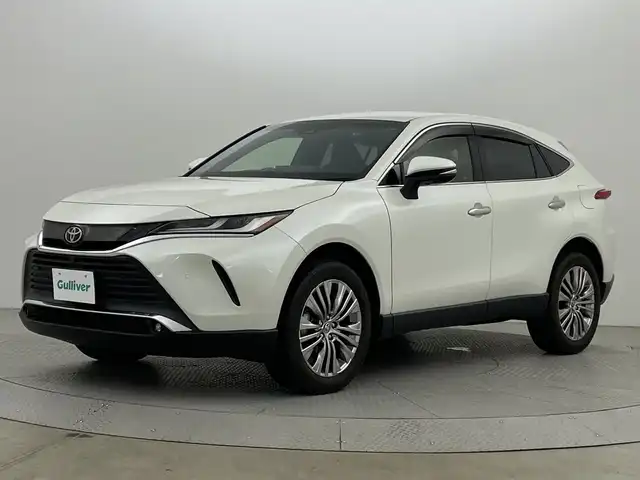 トヨタ ハリアー Z 新潟県 2020(令2)年 2.3万km ホワイトパールクリスタルシャイン ワンオーナー/4WD/衝突被害軽減ブレーキ/レーンキープアシスト/ブラインドスポットモニター/デジタルインナーミラー/純正ナビ/　（フルセグTV/BT/AUX/USB/AM/FM）/JBLプレミアムサウンドシステム/全周囲カメラ/パワーバックドア/レーダークルーズコントロール/LEDヘッドライト/ハーフレザーシート/パワーシート/純正19インチアルミホイール/ステアリングスイッチ/USBポート/スマートキー/ETC2.0