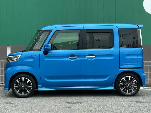 スズキ スペーシア カスタム HYBRID XS ターボ 千葉県 2021(令3)年 2.3万km ブリスクブルーM 純正ナビ/ワンオーナー/両側パワースライドドア/レーダークルーズコントロール/パドルシフト/黒ハーフレザー/前後ドライブレコーダー/シートヒーター/レーンキープアシスト/フルセグTV/DVD/CD/BT/ETC/オートライト/LEDヘッドライト