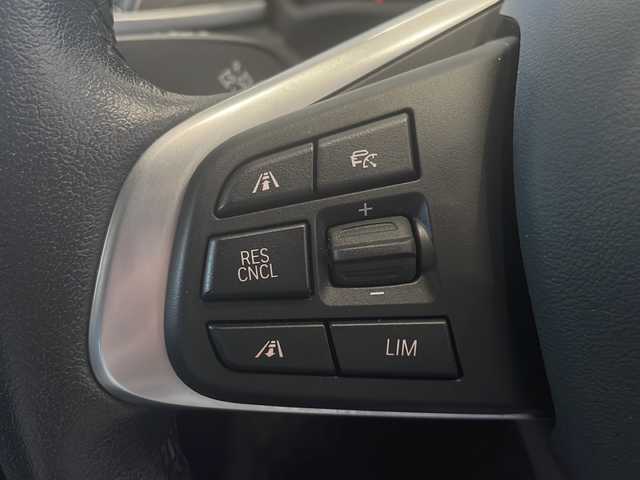 ＢＭＷ Ｘ１ xDrive 18d xライン 新潟県 2020(令2)年 4.7万km サファイアブラックP アドバンスド・アクティブ・セーフティ・パッケージ/-ドライビング・アシスト・プラス/（アクティブ・クルーズ・コントロール〔ストップ&ゴー機能付〕）/コンフォート・パッケージ/-オートマチック・テールゲート・オペレーション/-スライディング・リヤ・シート/-電動フロント・シート（運転席メモリー機能付）/10.25インチ ワイド・コントロール・ディスプレイ/-HDDナビゲーションシステム/・BT/USB/ラジオ/リアビューカメラ/ヒルディセントコントロール/パークディスタンスコントロール/パーキングアシスト/LEDヘッドライト/LEDフォグランプ/コンフォートアクセス/前後ドライブレコーダー/純正18インチアルミホイール/ETC2.0