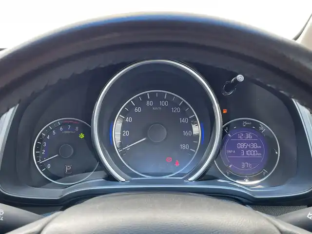 ホンダ フィット 13G Lパッケージ ファインED 福岡県 2016(平28)年 8.6万km ミラノレッド ワンオーナー/純正ナビ（ＶＸＭ－１７４ＶＦｉ）/フルセグTV/CD/DVD/BT/SD/バックカメラ/CTBA/クルーズコントロール/ＬＥＤオートライト/ＥＴＣ/アイドリングストップ/スマートキー/プッシュスタート/電格ミラー