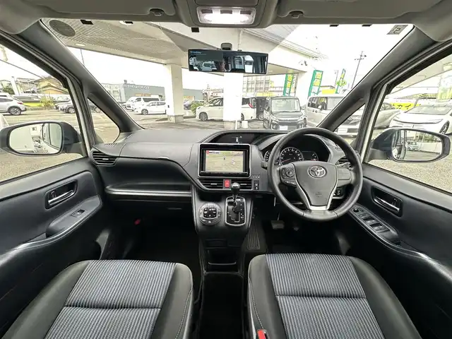 トヨタ ヴォクシー ZS 煌 愛知県 2015(平27)年 9.3万km ホワイトパールクリスタルシャイン ワンオーナー/純正ナビ/バックカメラ/フルセグＴＶ/DVD再生/ETC/Bluetooth/両側パワステスライド/フォグランプ/T-Connect/取扱説明書/保証書/記録簿