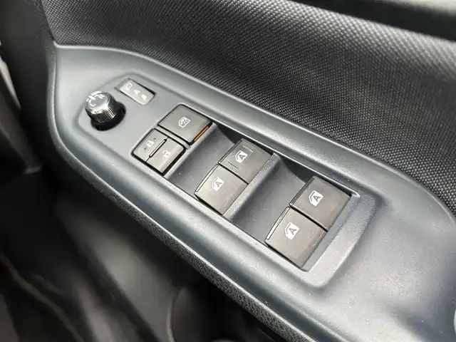 トヨタ ヴォクシー ZS 煌 愛知県 2015(平27)年 9.3万km ホワイトパールクリスタルシャイン ワンオーナー/純正ナビ/バックカメラ/フルセグＴＶ/DVD再生/ETC/Bluetooth/両側パワステスライド/フォグランプ/T-Connect/取扱説明書/保証書/記録簿