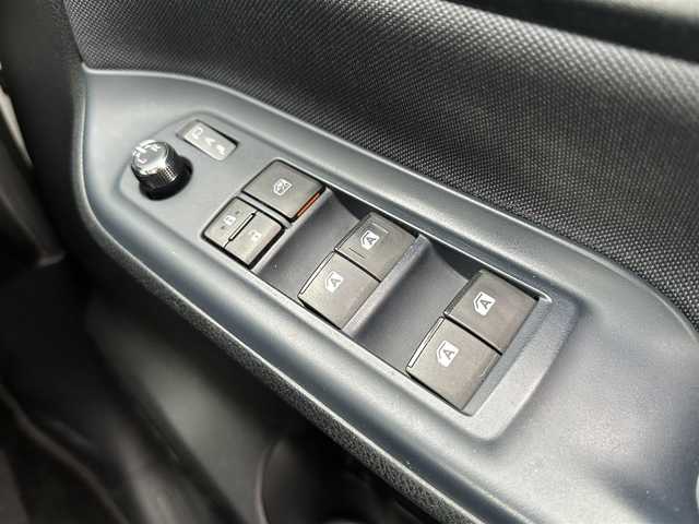トヨタ ヴォクシー ZS 煌 愛知県 2015(平27)年 9.3万km ホワイトパールクリスタルシャイン ワンオーナー/純正ナビ/バックカメラ/フルセグＴＶ/DVD再生/ETC/Bluetooth/両側パワステスライド/フォグランプ/T-Connect/取扱説明書/保証書/記録簿
