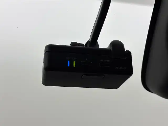 ホンダ ヴェゼル ハイブリッド e:HEV X HuNTパッケージ 福岡県 2024(令6)年 0.6万km プラチナホワイトパール 純正９型ナビ（ＢＴ，フルセグＴＶ）　/バックカメラ　/ＥＴＣ　/前後ドラレコ　/アダプティブクルコン　/コーナーセンサー　/ホンダセンシング　/パドルシフト　/ハーフレザーシート　/純正１６インチＡＷ　/ＬＥＤヘッドライト