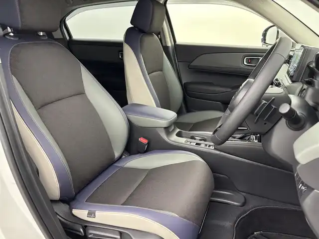 ホンダ ヴェゼル ハイブリッド e:HEV X HuNTパッケージ 福岡県 2024(令6)年 0.6万km プラチナホワイトパール 純正９型ナビ（ＢＴ，フルセグＴＶ）　/バックカメラ　/ＥＴＣ　/前後ドラレコ　/アダプティブクルコン　/コーナーセンサー　/ホンダセンシング　/パドルシフト　/ハーフレザーシート　/純正１６インチＡＷ　/ＬＥＤヘッドライト