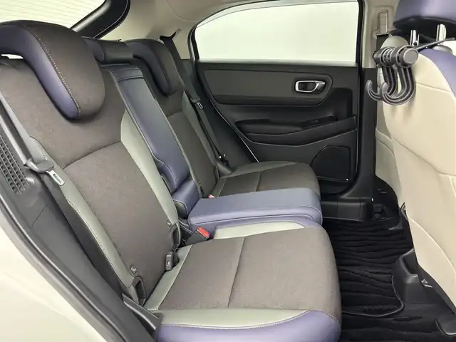 ホンダ ヴェゼル ハイブリッド e:HEV X HuNTパッケージ 福岡県 2024(令6)年 0.6万km プラチナホワイトパール 純正９型ナビ（ＢＴ，フルセグＴＶ）　/バックカメラ　/ＥＴＣ　/前後ドラレコ　/アダプティブクルコン　/コーナーセンサー　/ホンダセンシング　/パドルシフト　/ハーフレザーシート　/純正１６インチＡＷ　/ＬＥＤヘッドライト