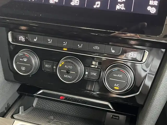 フォルクスワーゲン アルテオン TSI 4モーション Rラインアドバンス 山形県 2019(令1)年 3.6万km 黒 純正ナビ/360°カメラ/アダプティブクルーズコントロール/フロントアシスト/レーンキープアシスト/ヘッドアップディスプレイ/ブラインドスポットモニター/AppleCarPlay/ミラーヒーター/ブラックレザー/電動リアゲート/パドルシフト
