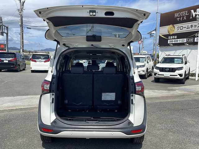 トヨタ シエンタ G クエロ 徳島県 2020(令2)年 4.2万km ホワイトパールクリスタルシャイン 純正9型SDナビ　NSZT-Y68T/（ラジオ/DISC/フルセグ/SD/BT）/純正12.1インチフリップダウンモニター/バックカメラ/ハーフレザーシート/クリアランスソナー/両側電動スライドドア/ETC/LEDヘッドライト/LEDフォグライト/コムラック前後ドライブレコーダー/純正フロアマット/ドアバイザー