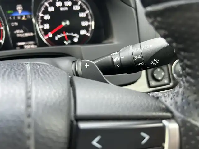 トヨタ クラウン アスリート S-T 岡山県 2015(平27)年 7.1万km プレシャスブラックパール 登録時走行距離70818km/純正ナビ/フルセグTV(AM.FM.CD.DVD.TV.BT)/バックカメラ/ETC/クリアランスソナー/衝突軽減ブレーキ/横滑り防止装置/クルーズコントロール/レーンキープアシスト/オートライト/アイドリングストップ/19インチ純正AW/純正フロアマット/レザーシート/D+N席パワーシート
