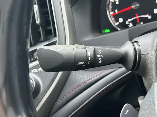 トヨタ クラウン アスリート S-T 岡山県 2015(平27)年 7.1万km プレシャスブラックパール 登録時走行距離70818km/純正ナビ/フルセグTV(AM.FM.CD.DVD.TV.BT)/バックカメラ/ETC/クリアランスソナー/衝突軽減ブレーキ/横滑り防止装置/クルーズコントロール/レーンキープアシスト/オートライト/アイドリングストップ/19インチ純正AW/純正フロアマット/レザーシート/D+N席パワーシート