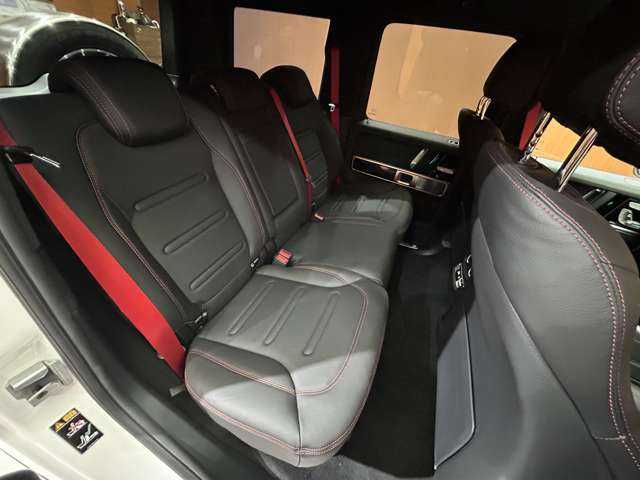 メルセデス・ベンツ ゲレンデヴァーゲン Ｇ３５０ｄ AMGライン 千葉県 2019(令1)年 4.3万km ポーラホワイト ラグジュアリーＰＫＧ　/Ｂｕｒｍｅｓｔｅｒサウンド　/ガラスＳＲ　/黒革　/ＡＣＣ　/ナビ　/ＴＶ　/３６０°Ｂｌｕｅｔｏｏｔｈ接続　/シートＨ　/アクティブパーキング　/ＬＥＤ　/衝突軽減Ｂ　/ＢＳＭ　/ＬＫＡ　/ドラレコ