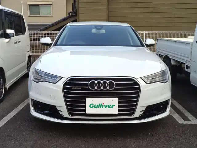 アウディ Ａ６ 2．0 TFSI クワトロ 鹿児島県 2016(平28)年 7.8万km グレイシアホワイトメタリック コンフォートシートパッケージ、バルコナレザー/前席温冷シート、シートベンチレーション/BOSEスピーカー/リアコンフォートプラスパッケージ/4席独立温度調整オートエアコン/後席左右シートヒーター/リア電動サンブラインド/アダプティブクルーズコントロール/純正ナビ、フルセグTV、DVD、CD/ブルートゥース、USB/バックカメラ/純正OPウォールナット調パネル/ビルトインETC2.0/取説、MMI取説、保証書/スマートキー2個あり/車検令和9年10月まであり