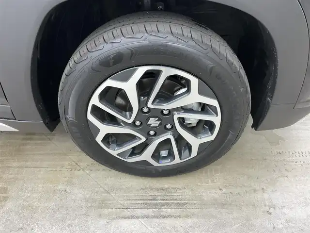 スズキ フロンクス 岡山県 2025(令7)年 0.5万km 黒 純正9インチディスプレイオーディオ/（carplay/USB/フルセグ/Bluetooth）/アラウンドビューモニター/前後ドライブレコーダー/ETC/ワイヤレス充電/D/N席シートヒーター/LEDヘッドライト/セーフティサポート/衝突軽減ブレーキ/コーナーセンサー/ブラインドスポットモニター/スマートキー/純正ドアバイザー/フロアマット