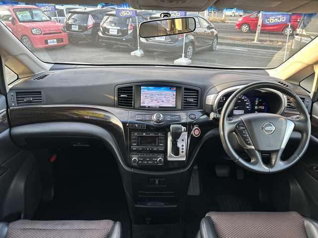 日産 エルグランド 250ハイウェイスター 長野県 2012(平24)年 10.3万km ブリリアントホワイトパール 【(株)IDOMが運営する【じしゃロン長野店】の自社ローン対象車両になります。こちらは現金ご利用時の価格です。自社ローンご希望の方は別途その旨お申付け下さい。】	/メーカーオプションナビ（ＤＶＤ，ＣＤ，フルセグＴＶ）　/プッシュスタート　/片側パワースライドドア　/ビルトインＥＴＣ　/ハーフレザーシート　/リアモニター/全方位モニター/フォグランプ