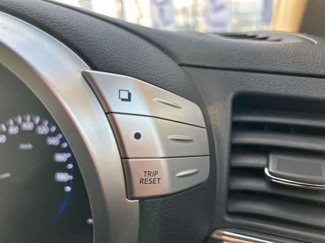 日産 エルグランド 250ハイウェイスター 長野県 2012(平24)年 10.3万km ブリリアントホワイトパール 【(株)IDOMが運営する【じしゃロン長野店】の自社ローン対象車両になります。こちらは現金ご利用時の価格です。自社ローンご希望の方は別途その旨お申付け下さい。】	/メーカーオプションナビ（ＤＶＤ，ＣＤ，フルセグＴＶ）　/プッシュスタート　/片側パワースライドドア　/ビルトインＥＴＣ　/ハーフレザーシート　/リアモニター/全方位モニター/フォグランプ