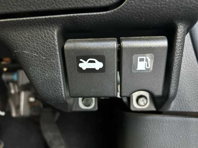 日産 エルグランド 250ハイウェイスター 長野県 2012(平24)年 10.3万km ブリリアントホワイトパール 【(株)IDOMが運営する【じしゃロン長野店】の自社ローン対象車両になります。こちらは現金ご利用時の価格です。自社ローンご希望の方は別途その旨お申付け下さい。】	/メーカーオプションナビ（ＤＶＤ，ＣＤ，フルセグＴＶ）　/プッシュスタート　/片側パワースライドドア　/ビルトインＥＴＣ　/ハーフレザーシート　/リアモニター/全方位モニター/フォグランプ