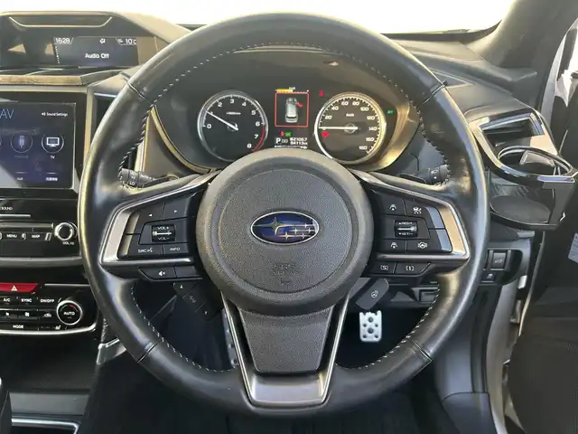 スバル フォレスター スポーツ 熊本県 2021(令3)年 8.5万km クリスタルホワイトP 純正メモリーナビ/AM/FM/CD/DVD/USB/AUX/フルセグTV/テレビキャンセラー/バックカメラ（フロント、リア、左側）/ドライブレコーダー（前）/後退時自動ブレーキプリクラッシュセーフティ/車線逸脱警報/ドライバーモニタリングシステム/電子パーキングブレーキ/オートビークルホールド/パワーリアゲート/MT付AT/プッシュスタート/アイドリングストップ/スマートキー/スペアキー/ハーフレザーシート/シートヒーター（D/N、セカンドシート）/パワーシート（D/N)/ルーフレール/LEDヘッドライト/フォグランプ/オートライト/オートハイビーム/W+サイド+カーテンエアバック/純正革巻きステアリング/ステアリングスイッチ/ステアリングヒーター/４WD