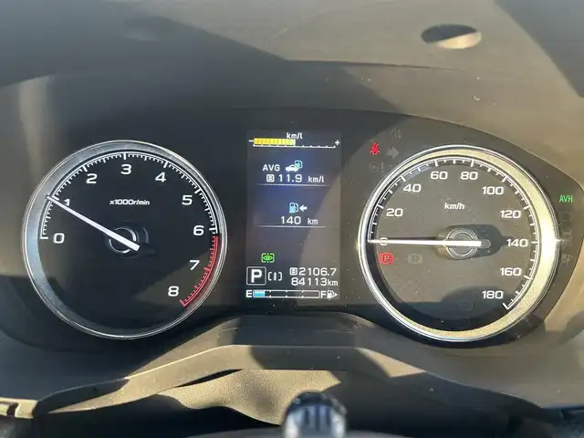 スバル フォレスター スポーツ 熊本県 2021(令3)年 8.5万km クリスタルホワイトP 純正メモリーナビ/AM/FM/CD/DVD/USB/AUX/フルセグTV/テレビキャンセラー/バックカメラ（フロント、リア、左側）/ドライブレコーダー（前）/後退時自動ブレーキプリクラッシュセーフティ/車線逸脱警報/ドライバーモニタリングシステム/電子パーキングブレーキ/オートビークルホールド/パワーリアゲート/MT付AT/プッシュスタート/アイドリングストップ/スマートキー/スペアキー/ハーフレザーシート/シートヒーター（D/N、セカンドシート）/パワーシート（D/N)/ルーフレール/LEDヘッドライト/フォグランプ/オートライト/オートハイビーム/W+サイド+カーテンエアバック/純正革巻きステアリング/ステアリングスイッチ/ステアリングヒーター/４WD