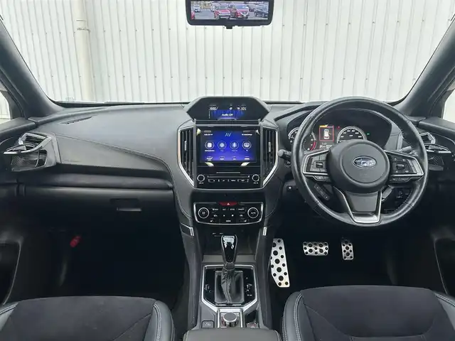 スバル フォレスター スポーツ 熊本県 2021(令3)年 8.5万km クリスタルホワイトP 純正メモリーナビ/AM/FM/CD/DVD/USB/AUX/フルセグTV/テレビキャンセラー/バックカメラ（フロント、リア、左側）/ドライブレコーダー（前）/後退時自動ブレーキプリクラッシュセーフティ/車線逸脱警報/ドライバーモニタリングシステム/電子パーキングブレーキ/オートビークルホールド/パワーリアゲート/MT付AT/プッシュスタート/アイドリングストップ/スマートキー/スペアキー/ハーフレザーシート/シートヒーター（D/N、セカンドシート）/パワーシート（D/N)/ルーフレール/LEDヘッドライト/フォグランプ/オートライト/オートハイビーム/W+サイド+カーテンエアバック/純正革巻きステアリング/ステアリングスイッチ/ステアリングヒーター/４WD
