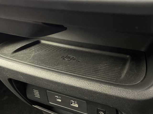 日産 セレナ ハイウェイスター V 愛知県 2024(令6)年 1.1万km プリズムホワイト 純正ナビ/後席専用モニター/インテリジェントアラウンドビューモニター/フルセグTV・HDMI/Bluetooth・USB・AM・FM/インテリジェントルームミラー/ワイヤレス充電/ETC2.0/両側ハンズフリーオートスライドドア/フロントオートエアコン+リヤオートエアコン/シート&ステアリングヒーター/シートバックテーブル/革巻きステアリング/パドルシフト/インテリジェントクルーズコントロール/インテリジェントエマージェンシーブレーキ/前方衝突予測警報/衝突回避ステアリングアシスト/車線逸脱防止支援システム/車線逸脱警報/後退時車両検知警報(RCTA)/ふらつき警報/踏み間違い衝突防止アシスト/標識検知/車両接近通報/アイドリングストップ/フロント・バックソナー/横滑り防止/スマートキー/プッシュスタート/イモビライザー/スペアキー1本