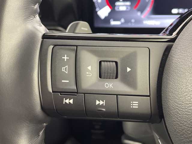 日産 セレナ ハイウェイスター V 愛知県 2024(令6)年 1.1万km プリズムホワイト 純正ナビ/後席専用モニター/インテリジェントアラウンドビューモニター/フルセグTV・HDMI/Bluetooth・USB・AM・FM/インテリジェントルームミラー/ワイヤレス充電/ETC2.0/両側ハンズフリーオートスライドドア/フロントオートエアコン+リヤオートエアコン/シート&ステアリングヒーター/シートバックテーブル/革巻きステアリング/パドルシフト/インテリジェントクルーズコントロール/インテリジェントエマージェンシーブレーキ/前方衝突予測警報/衝突回避ステアリングアシスト/車線逸脱防止支援システム/車線逸脱警報/後退時車両検知警報(RCTA)/ふらつき警報/踏み間違い衝突防止アシスト/標識検知/車両接近通報/アイドリングストップ/フロント・バックソナー/横滑り防止/スマートキー/プッシュスタート/イモビライザー/スペアキー1本