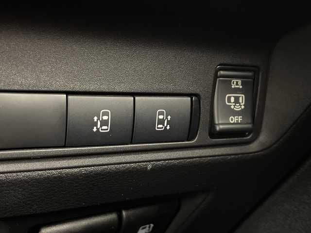 日産 セレナ ハイウェイスター V 愛知県 2024(令6)年 1.1万km プリズムホワイト 純正ナビ/後席専用モニター/インテリジェントアラウンドビューモニター/フルセグTV・HDMI/Bluetooth・USB・AM・FM/インテリジェントルームミラー/ワイヤレス充電/ETC2.0/両側ハンズフリーオートスライドドア/フロントオートエアコン+リヤオートエアコン/シート&ステアリングヒーター/シートバックテーブル/革巻きステアリング/パドルシフト/インテリジェントクルーズコントロール/インテリジェントエマージェンシーブレーキ/前方衝突予測警報/衝突回避ステアリングアシスト/車線逸脱防止支援システム/車線逸脱警報/後退時車両検知警報(RCTA)/ふらつき警報/踏み間違い衝突防止アシスト/標識検知/車両接近通報/アイドリングストップ/フロント・バックソナー/横滑り防止/スマートキー/プッシュスタート/イモビライザー/スペアキー1本