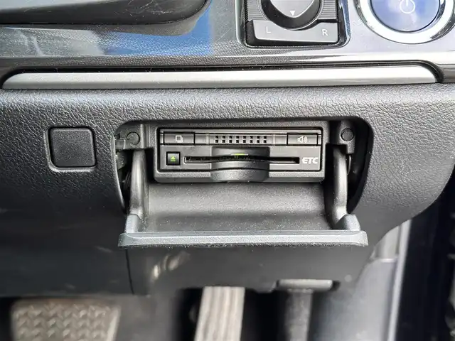 トヨタ クラウン ハイブリッド アスリートS 宮城県 2013(平25)年 8.5万km ブラック 純正8インチHDDナビ/フルセグテレビ/　【CD/DVD/BT/USB/AM/FM】/クルーズコントロール/バックカメラ/前席パワーシート/前席シートヒーター/純正ビルトインETC/ステアリングリモコン/18インチ純正アルミホイール/HIDヘッドライト/フォグライト/電動格納ウィンカーミラー/純正フロアマット/純正ドアバイザー/スマートキー/プッシュスタートボタン