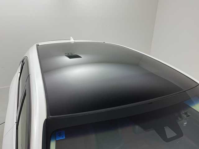 レクサス ＮＸ 300h バージョンL 茨城県 2017(平29)年 4.7万km ソニッククォーツ 後期　パノラマサンルーフ　純正ナビ　フルセグＴＶ　Ｂｌｕｅｔｏｏｔｈ　全方位カメラ　三眼ＬＥＤヘッドランプ　　ブラインドスポットモニター　レーダークルーズコントロール　コーナーセンサー　ＥＴＣ　