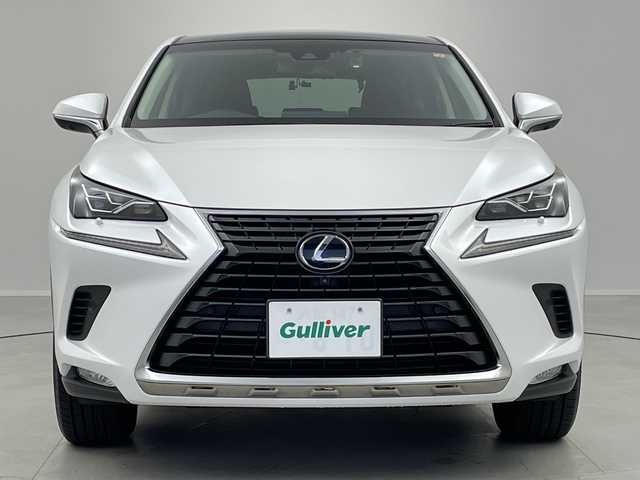 レクサス ＮＸ 300h バージョンL 茨城県 2017(平29)年 4.7万km ソニッククォーツ 後期　パノラマサンルーフ　純正ナビ　フルセグＴＶ　Ｂｌｕｅｔｏｏｔｈ　全方位カメラ　三眼ＬＥＤヘッドランプ　　ブラインドスポットモニター　レーダークルーズコントロール　コーナーセンサー　ＥＴＣ　