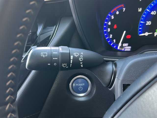 トヨタ カローラツーリング ハイブリッド ダブルバイビー 広島県 2020(令2)年 4.9万km ブラックマイカ 禁煙車/トヨタセーフティセンス/・プリクラッシュセーフティ/・LDA/LTA/・RSA/・オートマチックハイビーム/・レーダークルーズコントロール/・先行車発進お知らせ/BSM/RCTA/クリアランスソナー/純正ディスプレイオーディオ/・ナビ/Bluetooth/USB/Miracast/バックカメラ/革巻きステアリング/ステアリングスイッチ/ステアリングヒーター/オートライト/ハーフレザーシート/シートヒーター/LEDヘッドライト/フォグランプ/電動パーキングブレーキ/オートホールド/スマートキー/プッシュスタート/スペアキー/ドアバイザー/ワイヤレス充電/ETC/純正フロアマット/純正１７インチアルミホイール