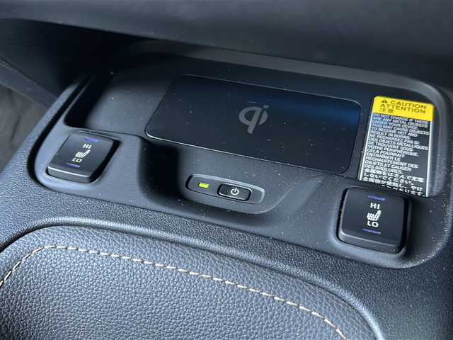 トヨタ カローラツーリング ハイブリッド ダブルバイビー 広島県 2020(令2)年 4.9万km ブラックマイカ 禁煙車/トヨタセーフティセンス/・プリクラッシュセーフティ/・LDA/LTA/・RSA/・オートマチックハイビーム/・レーダークルーズコントロール/・先行車発進お知らせ/BSM/RCTA/クリアランスソナー/純正ディスプレイオーディオ/・ナビ/Bluetooth/USB/Miracast/バックカメラ/革巻きステアリング/ステアリングスイッチ/ステアリングヒーター/オートライト/ハーフレザーシート/シートヒーター/LEDヘッドライト/フォグランプ/電動パーキングブレーキ/オートホールド/スマートキー/プッシュスタート/スペアキー/ドアバイザー/ワイヤレス充電/ETC/純正フロアマット/純正１７インチアルミホイール