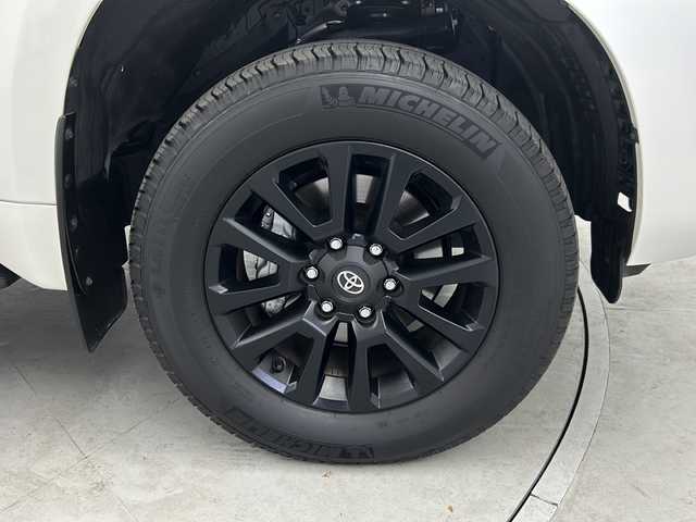 トヨタ ランドクルーザー プラド TX Lパッケージ マットブラED 千葉県 2023(令5)年 1.1万km ホワイトパールクリスタルシャイン 純正９型ナビ　バックカメラ　アダプティブクルーズコントロール　パワーシート　シートヒーター　エアシート　本革シート　ビルトインＥＴＣ　ドライブレコーダー　オートマチックハイビーム　ＬＥＤライト　禁煙車