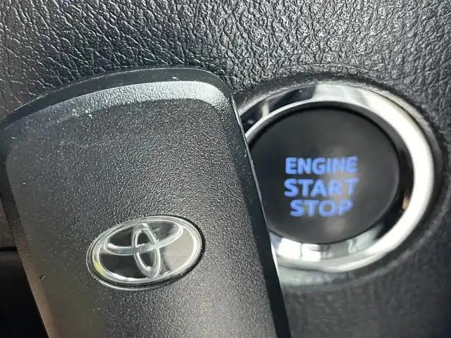 トヨタ アルファード S Aパッケージ 道央・札幌 2017(平29)年 6.2万km ホワイトパールクリスタルシャイン 4WD/JBLプレミアムサウンド/純正SDナビ/(AM/FM/CD/DVD/SD/フルセグ/Bluetooth)/バックモニター/両側パワースライドドア/クルーズコントロール/LEDオートライト/純正18インチアルミホイール/横滑り防止装置/オートブレーキホールドシステム/アイドリングストップ/純正フロアマット/ドアバイザー/スマートキー/ETC