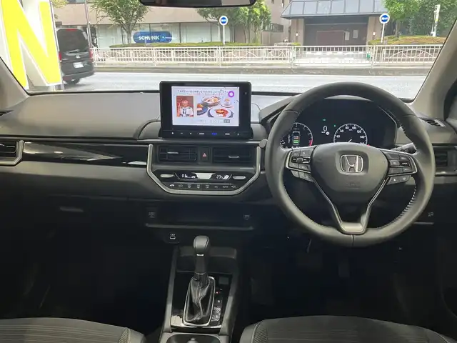 ホンダ ＷＲ－Ｖ Z 東京都 2025(令7)年 0.7万km プラチナホワイトパール ホンダセンシング/●衝突軽減ブレーキ（CMBS）/●先行車発進お知らせ機能/●歩行者事故低減ステアリング/●路外逸脱抑制機能●標識認識機能/●アダプティブクルーズコントロール（ACC）/●車線維持支援システム（LKAS）/●誤発進抑制機能/●後方誤発進抑制機能/●近距離衝突軽減ブレーキ/●急アクセル抑制機能/●パーキングセンサーシステム/●オートハイビーム/純正8インチナビ/バックカメラ/Bluetooth/フルセグテレビ/パドルシフト/スマートキー/コーナーセンサー /ビルトインETC/LEDヘッドライト　フォグランプ/USB端子/ドライブレコーダー前後/ステリングリモコン/ウィンカーミラー/保証書・取扱説明書・スペアキー