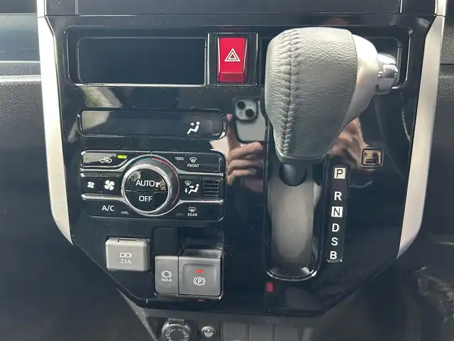 トヨタ ルーミー カスタムG 愛媛県 2021(令3)年 2.2万km ブラックマイカメタリック/ブリリアントカッパークリスタルマイカ 2トーン 純正ナビ/・Bluetooth/・CD/DVD/フルセグTV/全方位カメラ/両側パワースライドドア/ETC/衝突軽減ブレーキ/レーダークルーズコントロール/前後クリアランスソナー/オートライト/オートマチックハイビーム/ＬＥＤヘッドライト/プッシュスタート/スマートキー/スペアキー/純正14インチAW/純正フロアマット