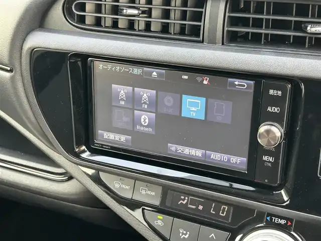トヨタ アクア S スタイルブラック 福岡県 2017(平29)年 4万km ブラックマイカ ・純正ナビ（フルセグ/Bluetooth/DVD）/・バックカメラ/・純正ドライブレコーダー/・ETC/・横滑り防止装置/・レーンキープアシスト/・衝突被害軽減システム/・車両接近通報装置/・オートマチックハイビーム/・ナノイー/・D/N席シートヒーター/・電動格納ミラー/・純正エアロ（フロント・サイド・リア）/・ISOFIX/・ハンドル車載