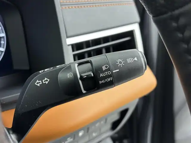 三菱 アウトランダー ＰＨＥＶ P 埼玉県 2022(令4)年 4.6万km チタニウムグレーメタリック 4WD/急速充電/純正ナビ/（フルセグTV/Bluetooth/アンドロイドオート/AM/FM）/全方位カメラ/レーダークルーズコントロール/前方衝突防止支援/踏み間違い衝突防止アシスト/コーナーセンサー/パワーバックドア /AC1500W/BOSEサウンド/レザーシート/パワーシート、シートメモリ/シートヒーター/ハンドルヒーター/オートLEDヘッドライト/ヘッドアップディスプレイ/前後ドライブレコーダーDH5-S/ETC2.0/スマートキー/プッシュスタート/純正フロアマット/純正２０インチアルミホイール