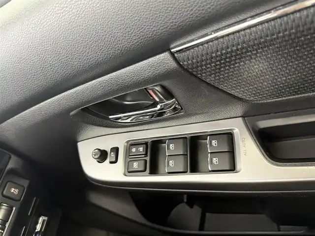 スバル レヴォーグ 1．6GT アイサイト 愛知県 2015(平27)年 9.9万km ラピスブルーP 4WD/純正ディーラーオプション8インチナビ/　　・CD/DVD/BT/フルセグTV/バックカメラ/サイドカメラ（左側）/純正ドライブレコーダー/ETC/ステアリングリモコン/パドルシフト/MTモード/パワーシート（D席）/LEDヘッドライト/フロントフォグランプ/リヤフォグランプ/純正17インチアルミホイール/BSM/アイサイト/アドバンスドセーフティパッケージ/　　・スバルリヤビークルディテクション/取扱説明書/保証書/スペアキー