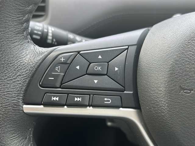 日産 セレナ ハイウェイスター V 沖縄県 2020(令2)年 7.6万km ダイヤモンドブラック 県外仕入/禁煙車/純正ナビ　フルセグＴＶ　Bluetooth DVD・Blu-ray再生可/両側パワースライドドア　/プロパイロット　/バックカメラ 全方位カメラ　/前方ドライブレコーダー　/ブラインドスポットモニター/パーキングアシスト/リアロールサンシェード　/ＬＥＤヘッドライト/オートライト/革巻きステアリング/ステアリングスイッチ/電動サイドブレーキ/オートホールド/ウインカードアミラー/スマートキー