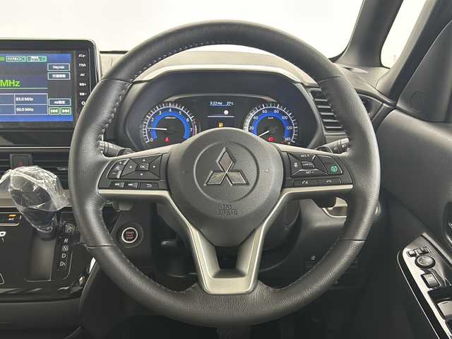 三菱 デリカミニ T プレミアム 秋田県 2025(令7)年 0.1千km ナチュラルアイボリーメタリック ４ＷＤ/ワンオーナー/純正ディスプレイオーディオ/　(Bluetooth/USB/AppleCarPlay/AndroidAuto)/全方位カメラ/マイパイロット/　(レーダークルーズコントロール/車線維持支援）/両側パワースライドドア/ハンズフリースライドドア/ステアリングヒーター/シートヒーター（D/N席)/パドルシフト/オートブレーキホールド/デジタルインナーミラー/スマートキー/スペアキー/サイドデカール/取扱説明書/保証書