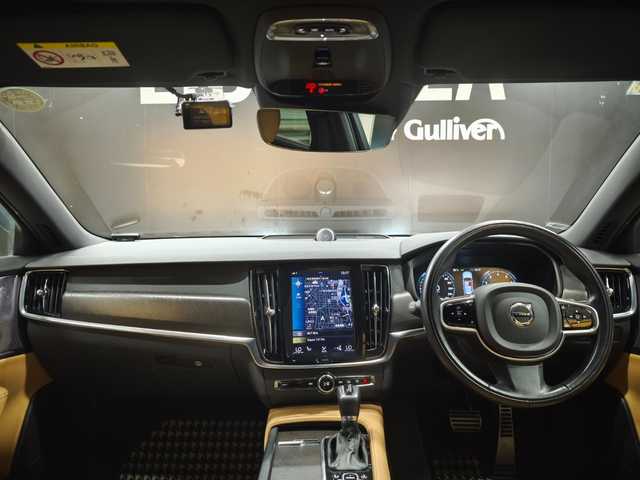 ボルボ Ｖ９０ クロスカントリー T5 AWD サマム 群馬県 2017(平29)年 6.9万km メープルブラウンM Bowers&Wilkinsサウンド/全方位カメラ/メモリ付パワーシート/前後ドラレコ/ヘッドアップディスプレイ/パワーバックドア/アップルCarPlay/LEDライト/Bluetooth/ETC