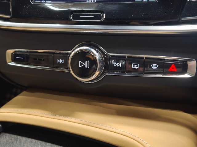 ボルボ Ｖ９０ クロスカントリー T5 AWD サマム 群馬県 2017(平29)年 6.9万km メープルブラウンM Bowers&Wilkinsサウンド/全方位カメラ/メモリ付パワーシート/前後ドラレコ/ヘッドアップディスプレイ/パワーバックドア/アップルCarPlay/LEDライト/Bluetooth/ETC