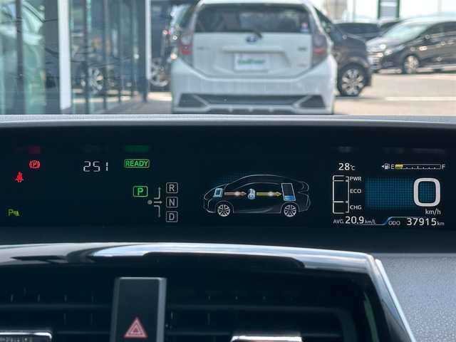 トヨタ プリウス Sセーフティプラス ツートーン 島根県 2018(平30)年 3.8万km ダークブルーマイカメタリック/アティチュードブラックマイカ 純正9インチナビ/CD/DVD/Bluetooth/フルセグTV/バックカメラ/ドライブレコーダー/レーダークルーズコントロール/パーキングアシスト/ビルトインETC/LEDヘッドライト/オートハイビーム/純正フロアマット/純正ドアバイザー/スマートキー/プッシュスタート /スペアキー