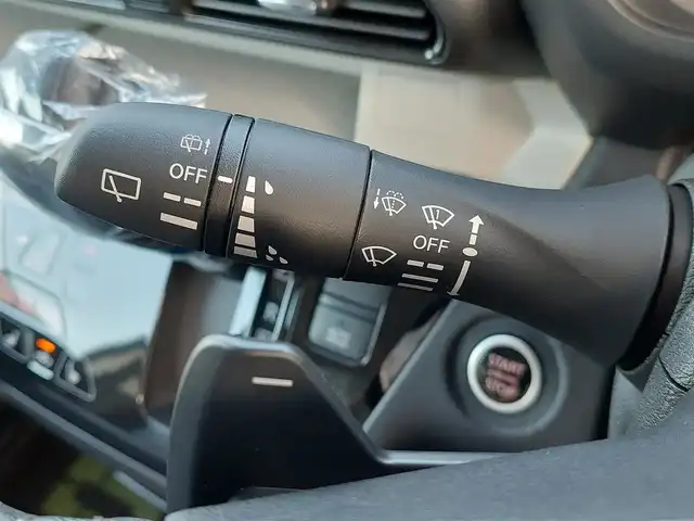 三菱 デリカミニ T プレミアム 東京都 2025(令7)年 0.1千km パール 登録済未使用車/純正9型ディスプレイオーディオ/CHAMONIXパッケージ/マイパイロット/デジタルインナーミラー/両側パワースライドドア/シートヒーター/ハーフレザーシート/レーダークルーズコントロール/コーナーセンサー/アイドリングストップ/e-Assist/・衝突軽減ブレーキ/・踏み間違い衝突防止アシスト/・車線維持支援システム/・オートマチックハイビーム
