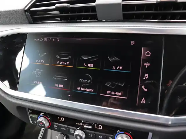 アウディ Ｑ３ 35TDIクワトロ Sライン 宮城県 2020(令2)年 2.6万km デイトナグレーパールエフェクト 純正MMIナビ【ＢＴ／フルセグＴＶ】/ワンオーナー　/プラスパッケージ/アシスタンスパッケージ/ベーシックパッケージ/ブラックレザーシート　/３６０°カメラ　/ドライブレコーダー　/アンビエントライト　/シートヒーター/パワーシート/ワイヤレス充電　/純正１９インチＡＷ　/アダプティブクルーズコントロール/パーキングアシスト/ルーフレール/オートホールド/リアクロストラフィックアシスト/パドルシフト/純正フロアマット/ダウンヒルアシストコントロール/ETC2.0/LEDヘッドライト/禁煙車