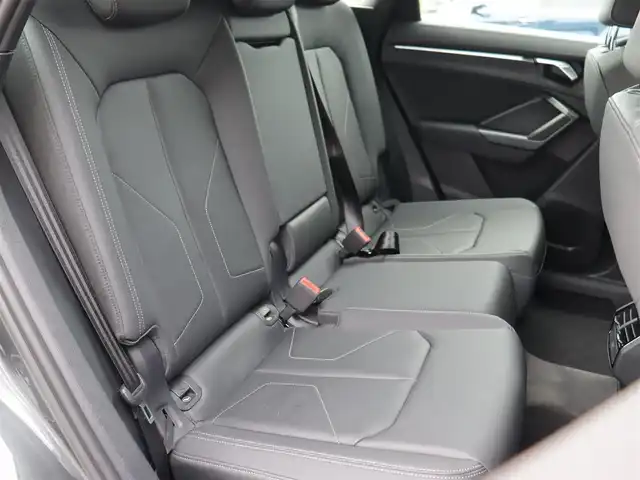 アウディ Ｑ３ 35TDIクワトロ Sライン 宮城県 2020(令2)年 2.6万km デイトナグレーパールエフェクト 純正MMIナビ【ＢＴ／フルセグＴＶ】/ワンオーナー　/プラスパッケージ/アシスタンスパッケージ/ベーシックパッケージ/ブラックレザーシート　/３６０°カメラ　/ドライブレコーダー　/アンビエントライト　/シートヒーター/パワーシート/ワイヤレス充電　/純正１９インチＡＷ　/アダプティブクルーズコントロール/パーキングアシスト/ルーフレール/オートホールド/リアクロストラフィックアシスト/パドルシフト/純正フロアマット/ダウンヒルアシストコントロール/ETC2.0/LEDヘッドライト/禁煙車