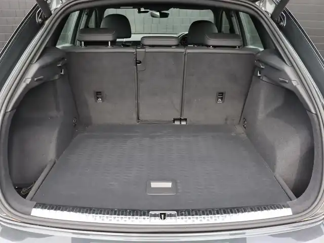 アウディ Ｑ３ 35TDIクワトロ Sライン 宮城県 2020(令2)年 2.6万km デイトナグレーパールエフェクト 純正MMIナビ【ＢＴ／フルセグＴＶ】/ワンオーナー　/プラスパッケージ/アシスタンスパッケージ/ベーシックパッケージ/ブラックレザーシート　/３６０°カメラ　/ドライブレコーダー　/アンビエントライト　/シートヒーター/パワーシート/ワイヤレス充電　/純正１９インチＡＷ　/アダプティブクルーズコントロール/パーキングアシスト/ルーフレール/オートホールド/リアクロストラフィックアシスト/パドルシフト/純正フロアマット/ダウンヒルアシストコントロール/ETC2.0/LEDヘッドライト/禁煙車