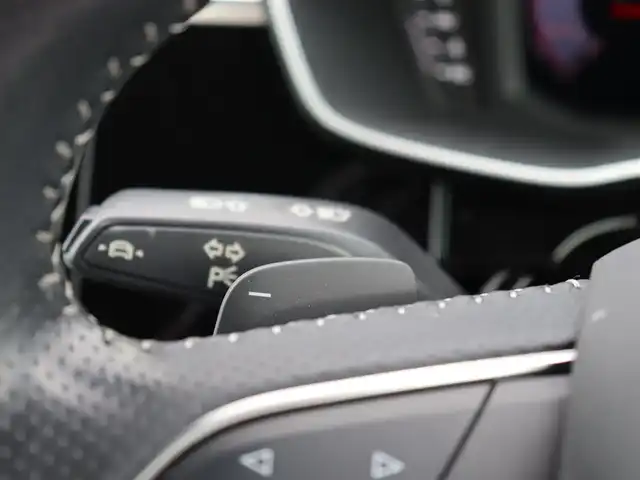アウディ Ｑ３ 35TDIクワトロ Sライン 宮城県 2020(令2)年 2.6万km デイトナグレーパールエフェクト 純正MMIナビ【ＢＴ／フルセグＴＶ】/ワンオーナー　/プラスパッケージ/アシスタンスパッケージ/ベーシックパッケージ/ブラックレザーシート　/３６０°カメラ　/ドライブレコーダー　/アンビエントライト　/シートヒーター/パワーシート/ワイヤレス充電　/純正１９インチＡＷ　/アダプティブクルーズコントロール/パーキングアシスト/ルーフレール/オートホールド/リアクロストラフィックアシスト/パドルシフト/純正フロアマット/ダウンヒルアシストコントロール/ETC2.0/LEDヘッドライト/禁煙車