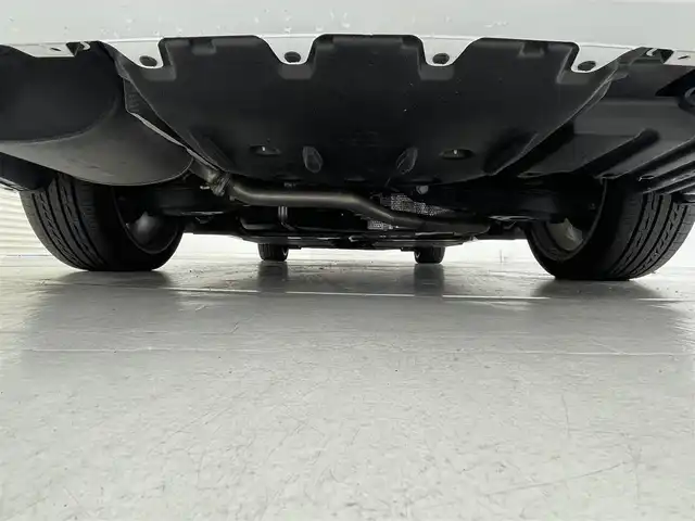 レクサス ＥＳ 300h Fスポーツ 茨城県 2019(平31)年 3万km ホワイトノーヴァガラスフレーク 純正12.3型ナビ/フルセグ/AM/FM/CD/Bluetooth/マークレビンソン(サウンド)/サンルーフ/バックカメラ/Lexus Safety System ＋/・プリクラッシュセーフティー/・レーントレーシングアシスト/・オートマチックハイビーム/・レーダークルーズコントロール/・ロードサインアシスト/D+N席　/・シートヒーター/・ベンチレーション/・パワーシート/ドラレコ/前後コーナーセンサー/　　　　　　　